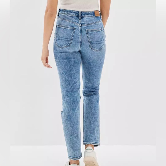 AE Strigid Ripped Mom Jean - Picture 3 of 10